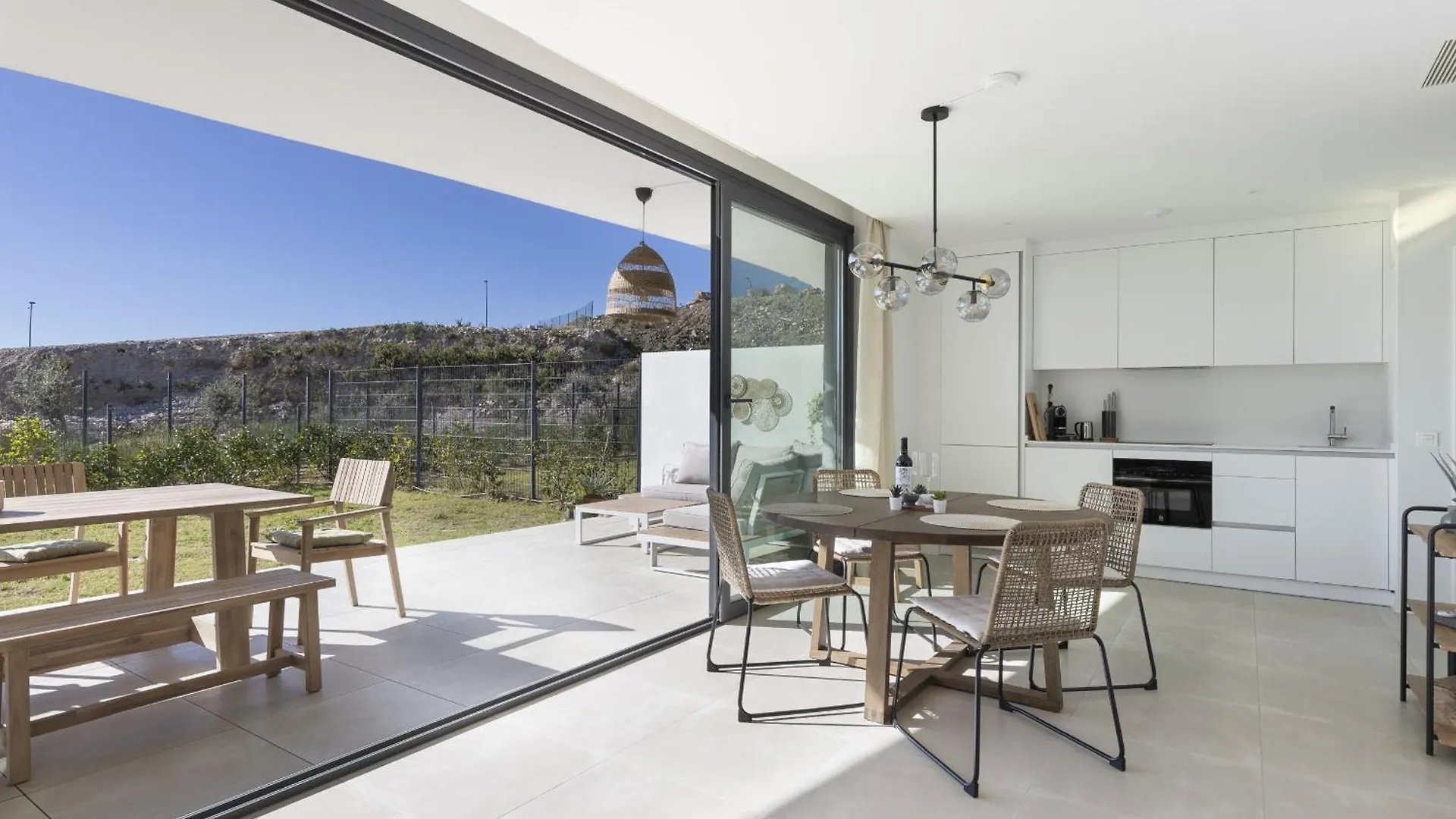 Premium Garden Suite In Higueron 푸엔히롤라 0*,  스페인