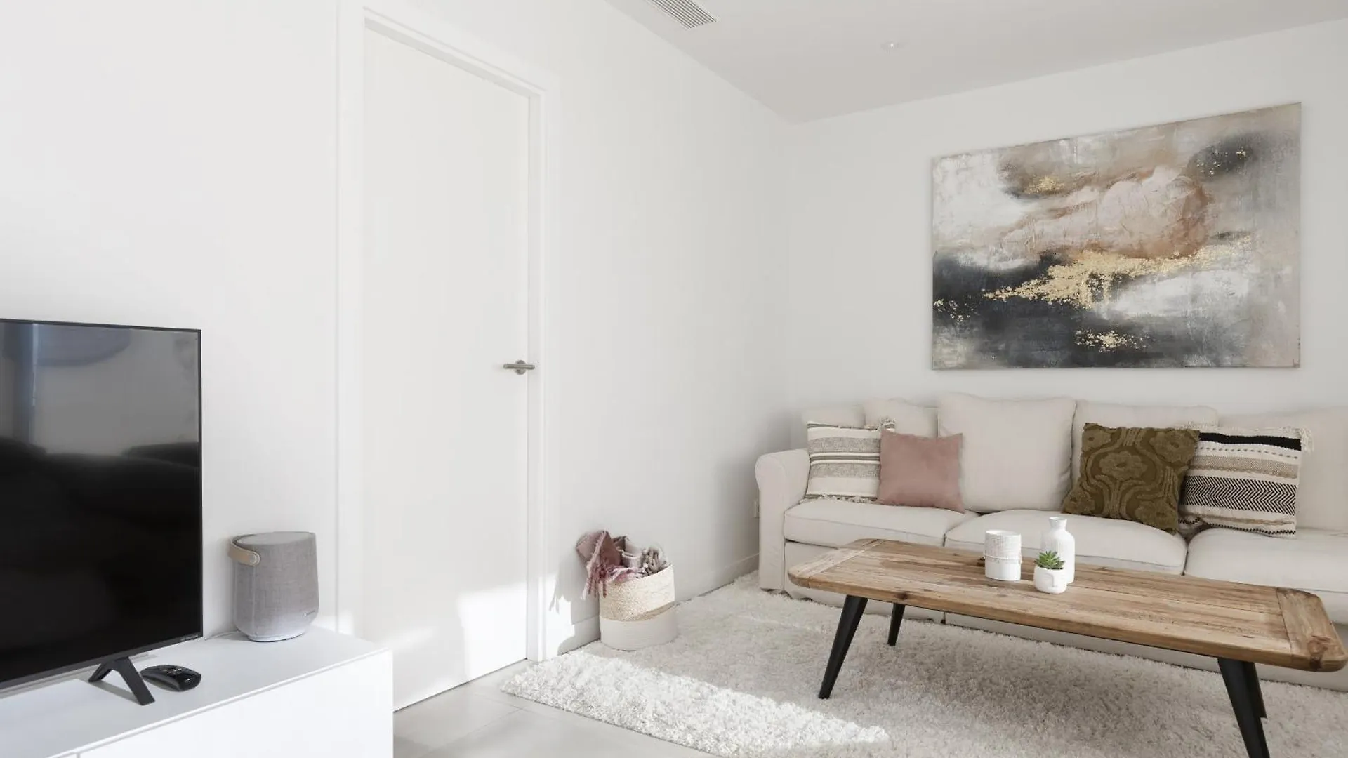 Apartment Premium Garden Suite In Higueron Fuengirola