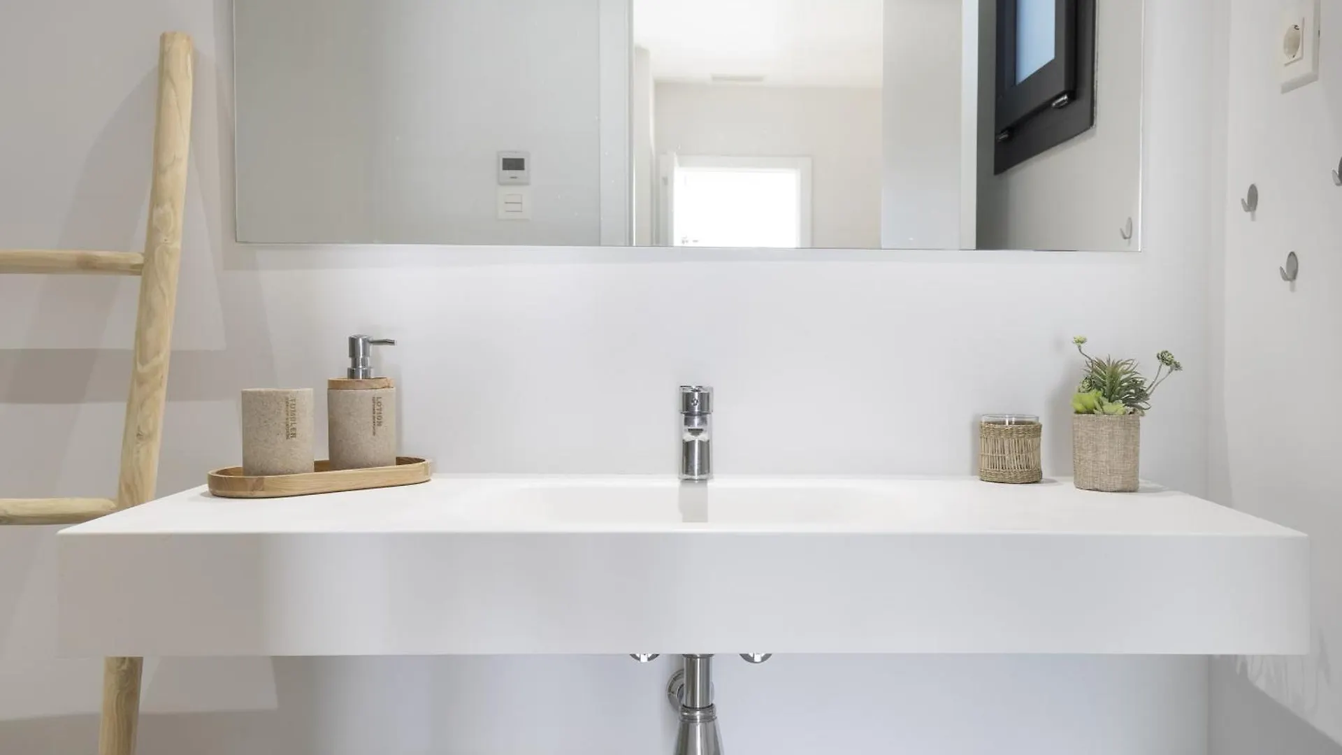 Appartamento Premium Garden Suite In Higueron Fuengirola